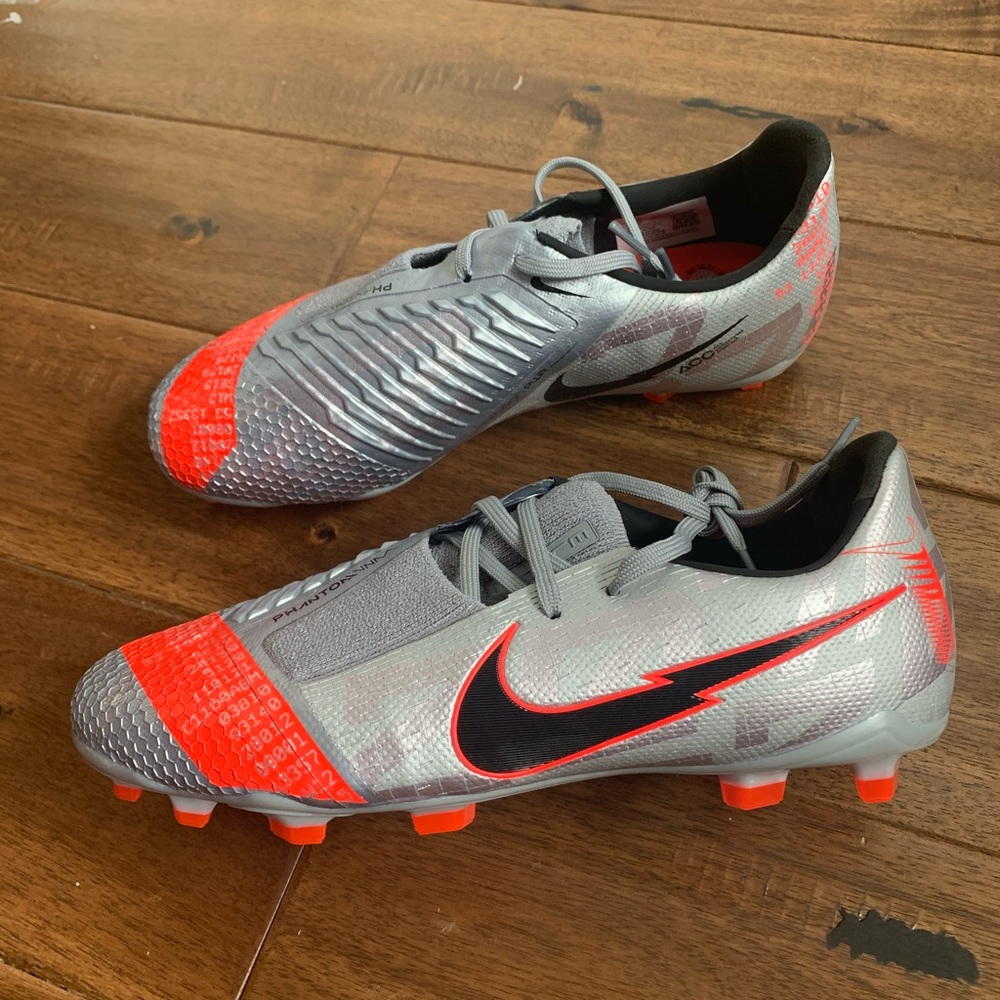 Brand new Nike phantom elite fg/sg